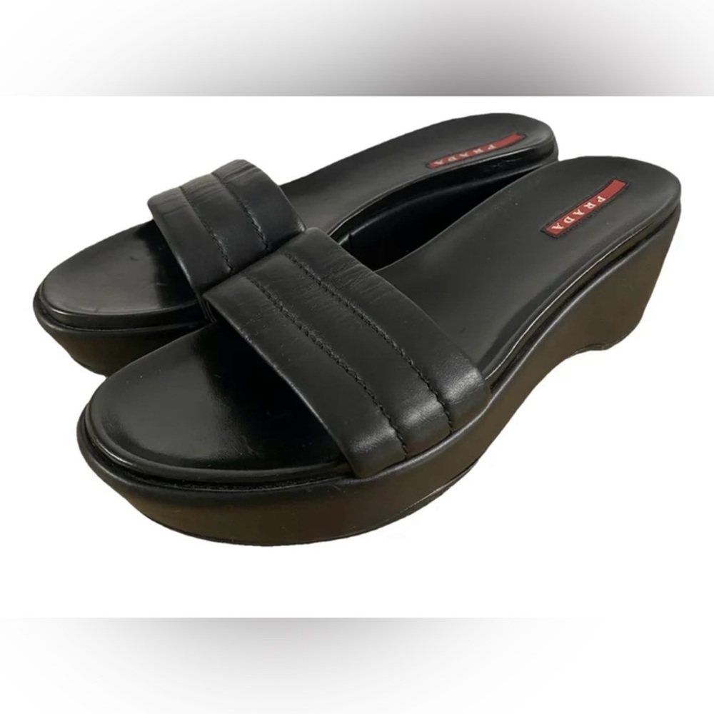PRADA Sport Leather flip flops. SZ 40